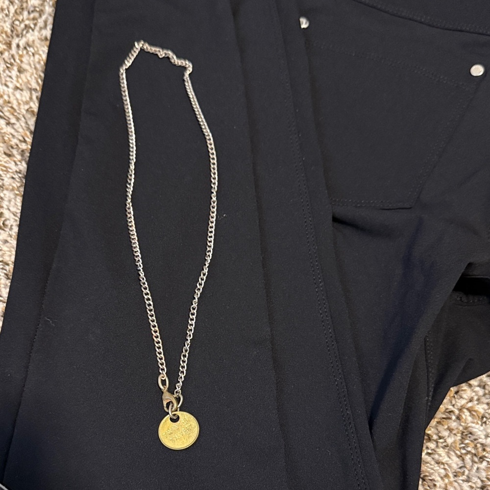 Chic Gold Pendant Necklace